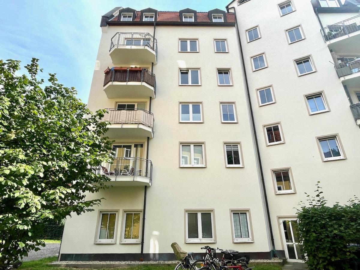 Apartment Uptown Im Herzen Der Dresdner Neustadt! Дрезден Екстериор снимка